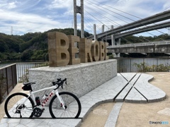 KOBE×TREK