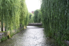 川