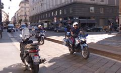 イタリアの白バイ