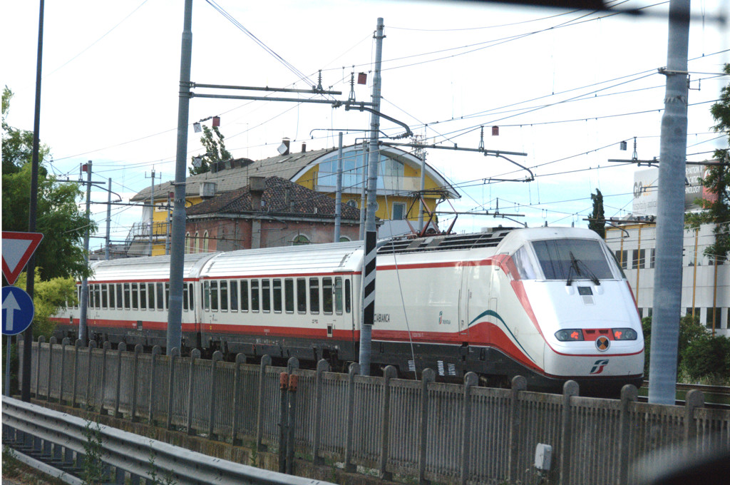 イタリア特急　フレッチェビアンカ