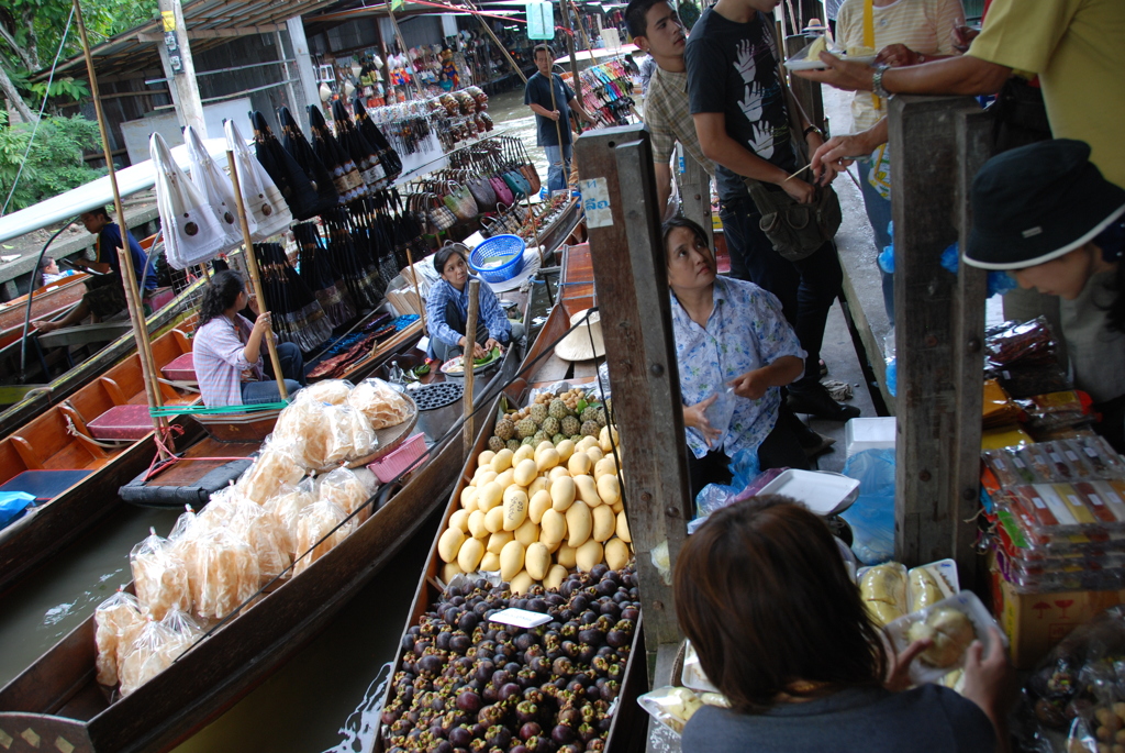 タイの水上マーケット