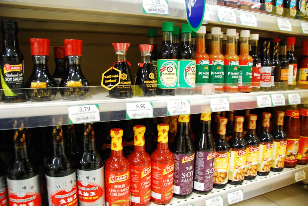 トルコ田舎町のスーパー