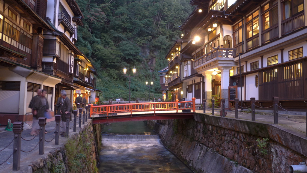 みちのくの温泉　銀山温泉