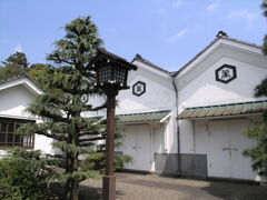 解体された醤油蔵（原料倉庫）
