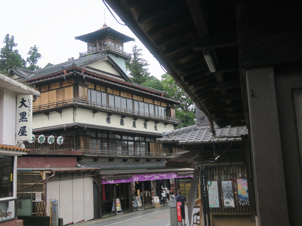 成田山新勝寺　参道