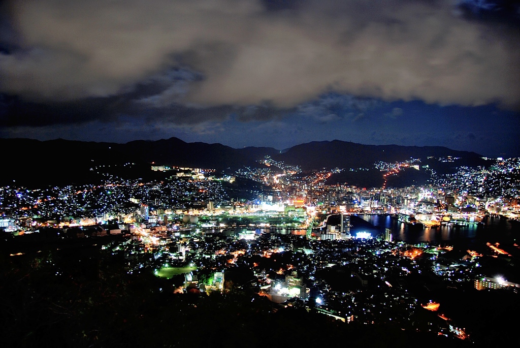 長崎の夜