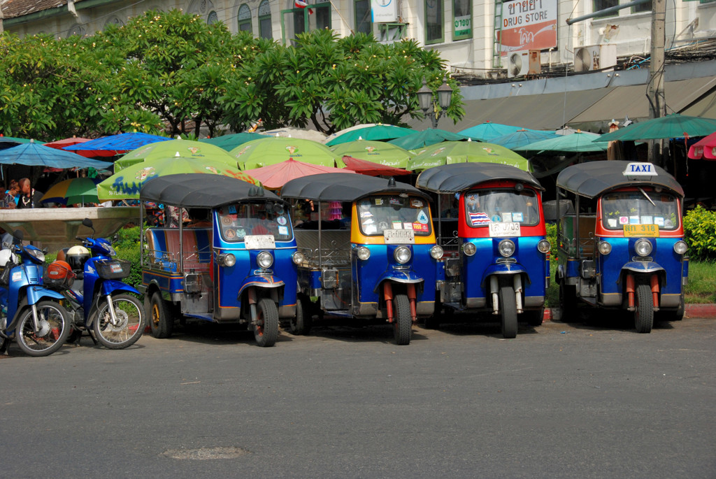 トゥクトゥク