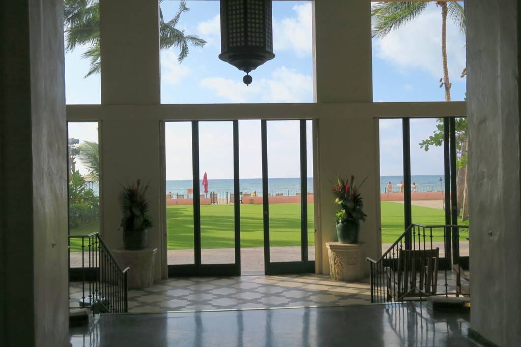 ワイキキビーチに面した高級ホテル