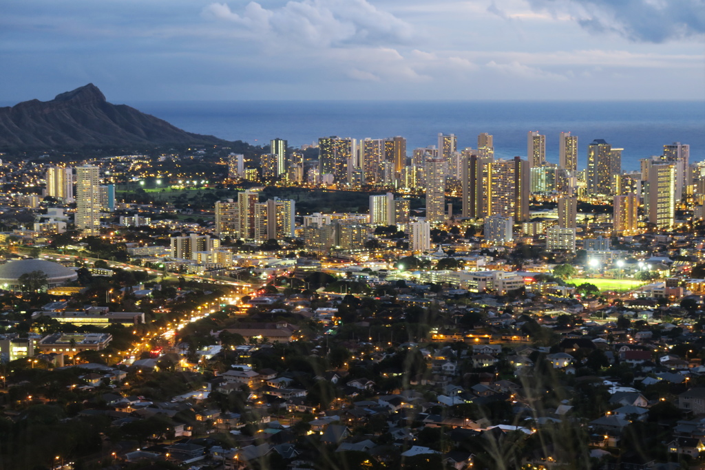 ホノルルの夜
