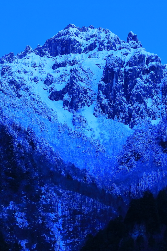 錫杖岳・ブルーアワー　20180324