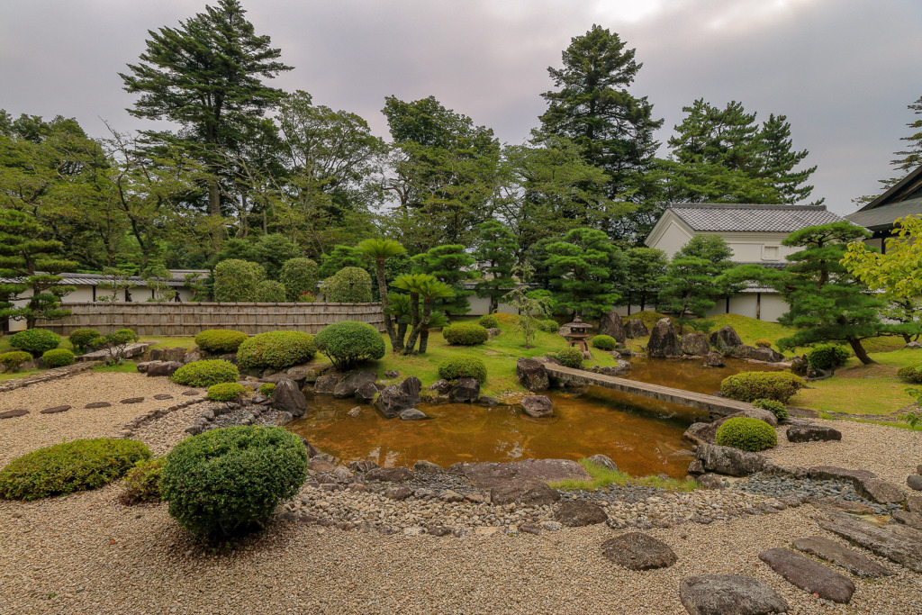 表御殿庭園