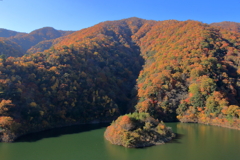 秋、姉川ダム