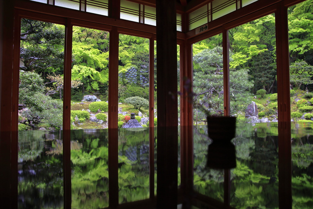 リフレクションの寺①