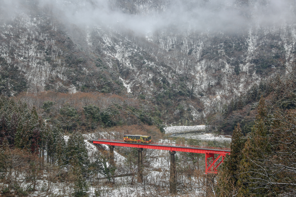 越美北線冬景