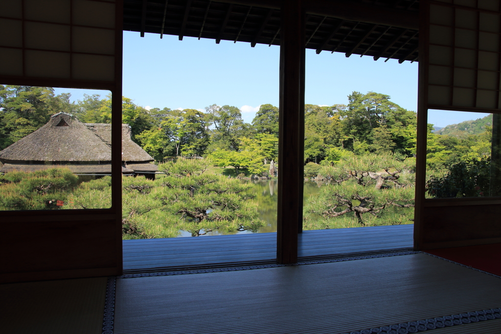 鳳翔台の額縁庭園