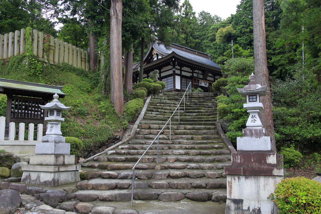 胡宮神社拝殿