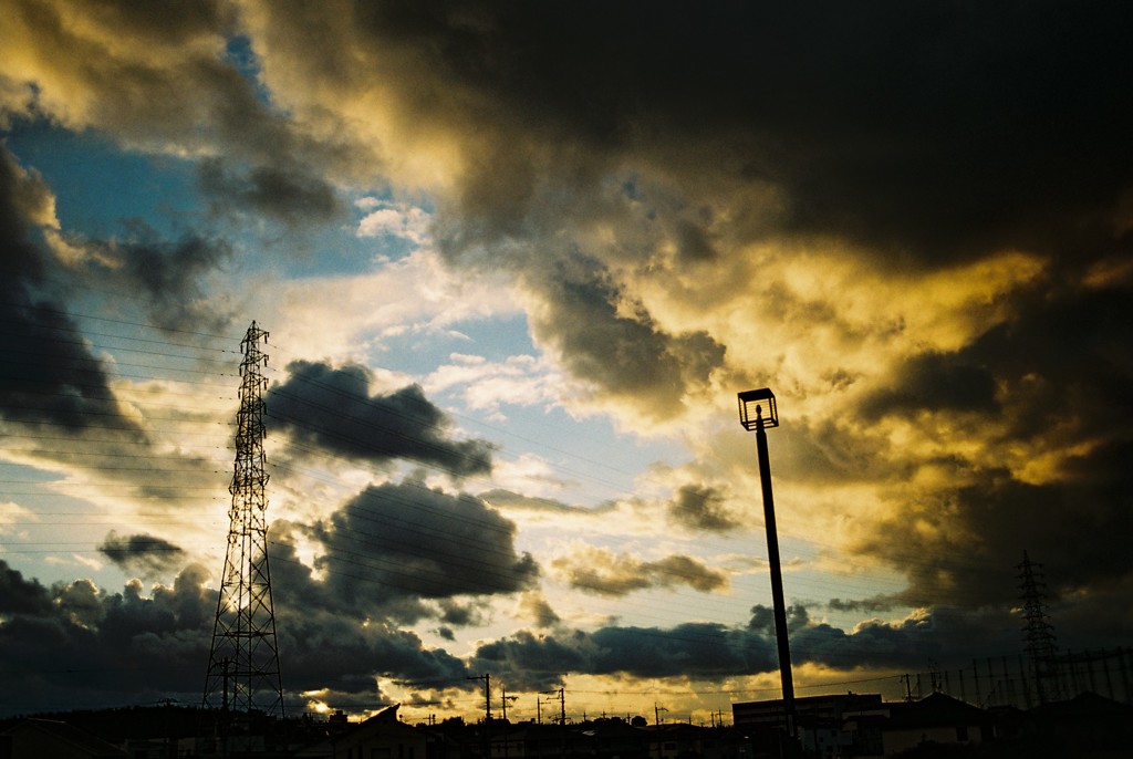 飴色の空