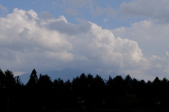 雲隠れにし富士の山かな