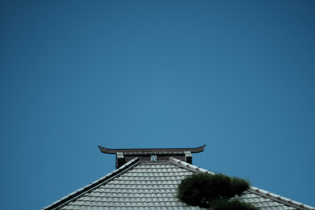 寺の屋根