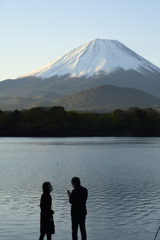 五月の精進湖