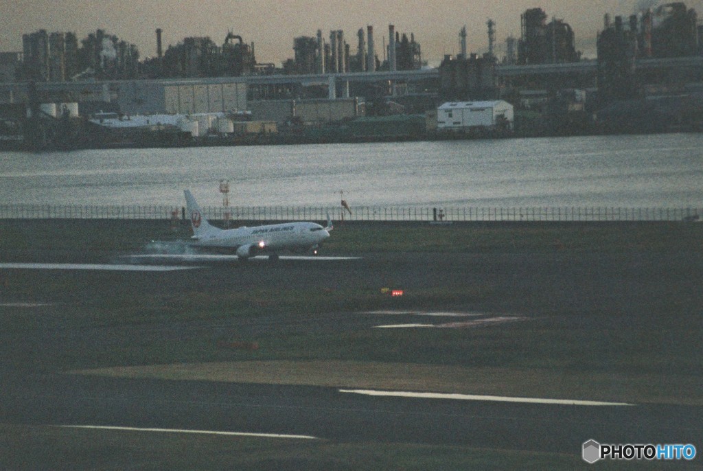 FH000022　フィルム機材　羽田空港にて