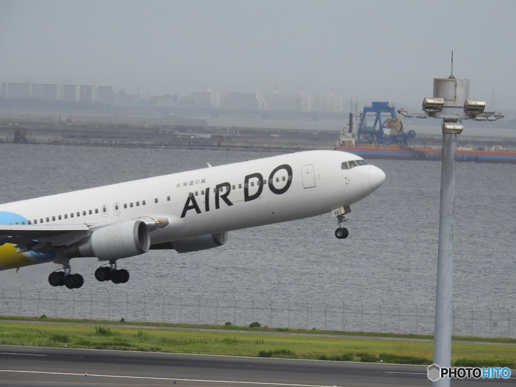 羽田空港　　離陸機体