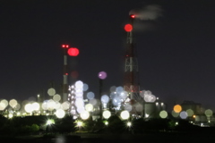 夜空に浮かぶ工場の光 in 網干