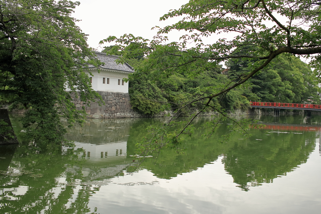 お堀