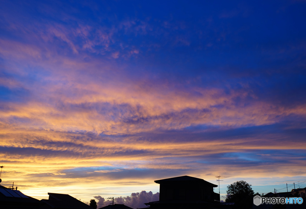 朝の雲