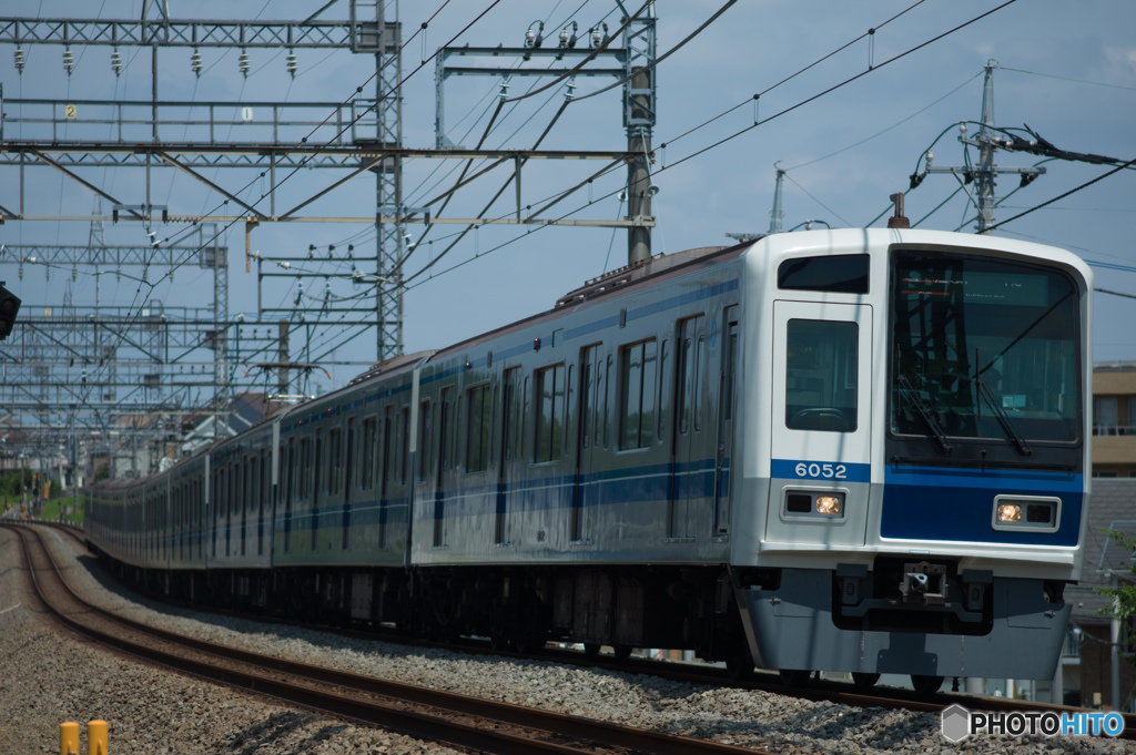 アルミ缶みたいな西武6000系