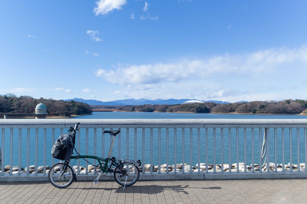 前略、多摩湖の畔から