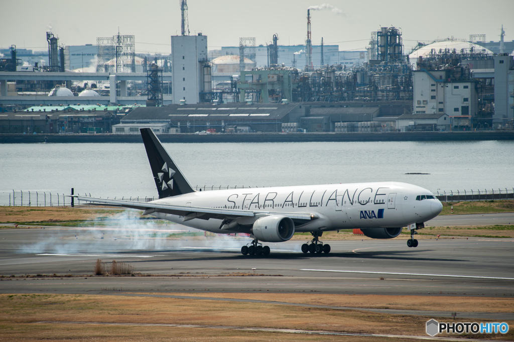 全日空 ボーイング 777-200 (JA711A)