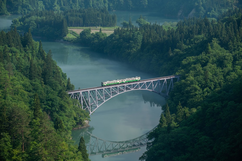 初夏の只見川第一橋梁