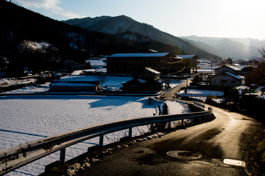 雪の中の日差し　２