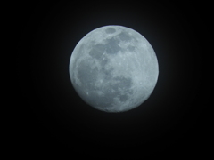 今夜はストロベリームーン