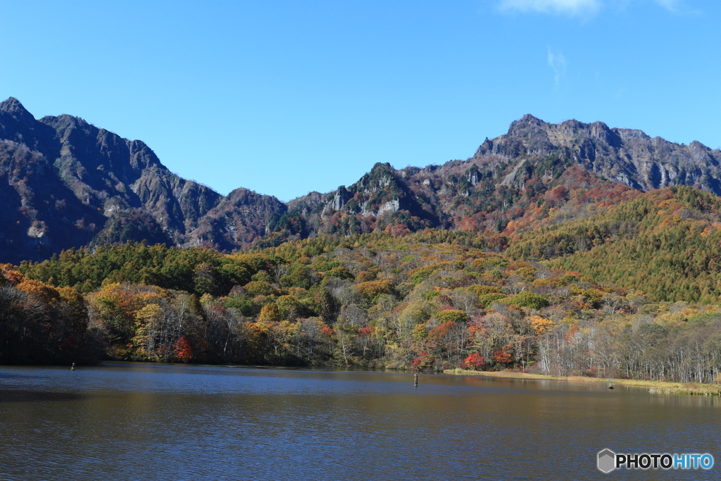 戸隠山と鏡池