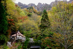 戸隠奥社より戸隠山