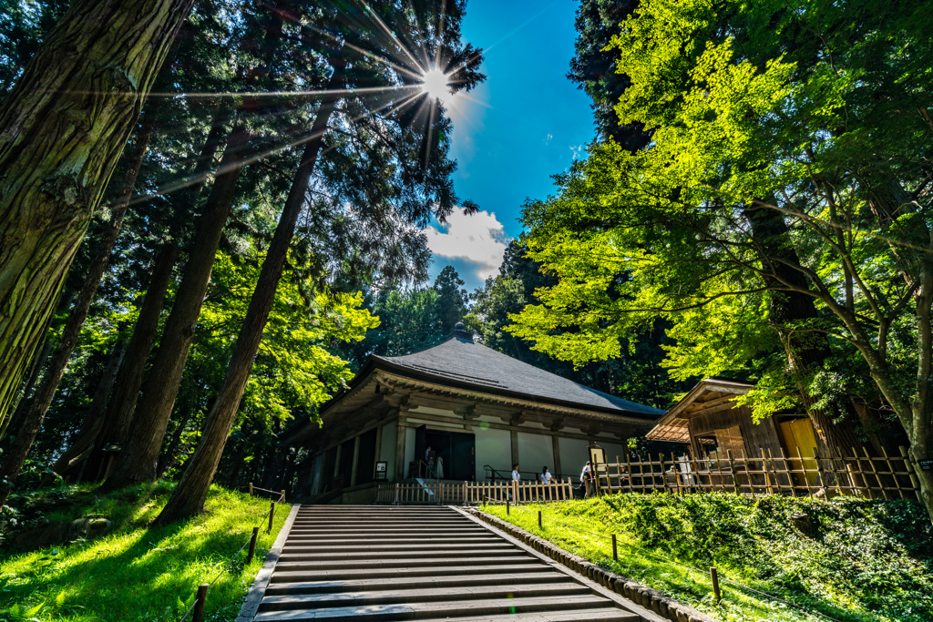 中尊寺　金色堂