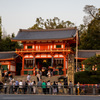 夕日に染まる八坂神社①