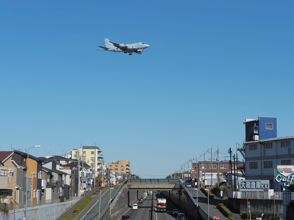 飛行機の飛ぶ街