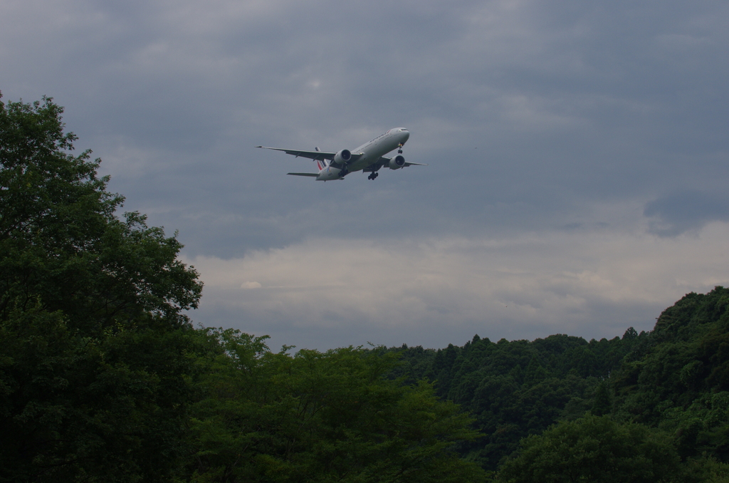 梅雨空