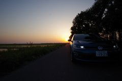 田んぼと夕日とGOLFvariant