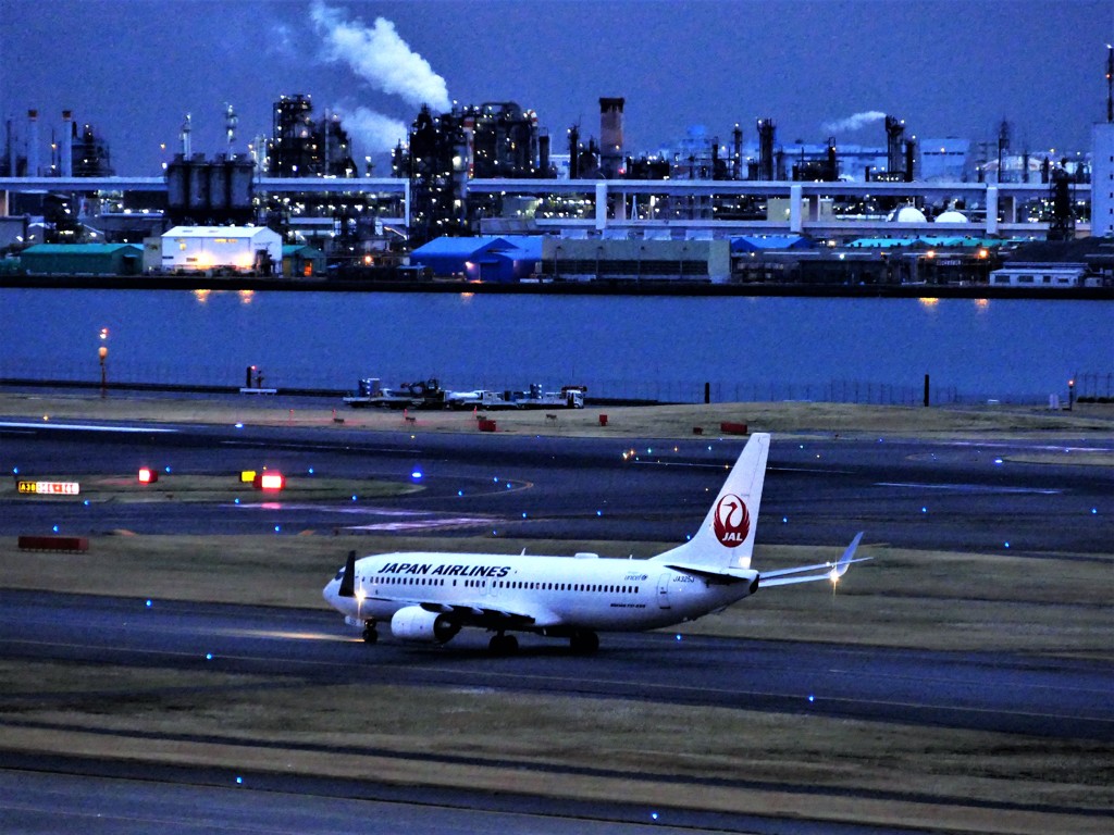 海の向こうは川崎