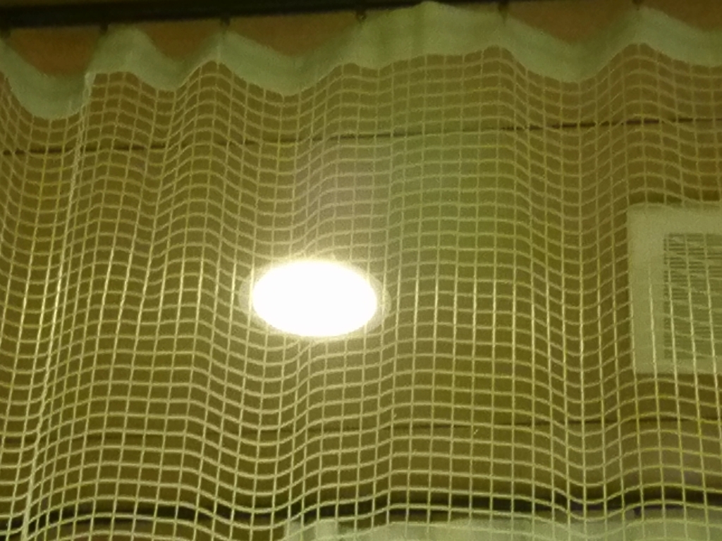 カーテンの・・・