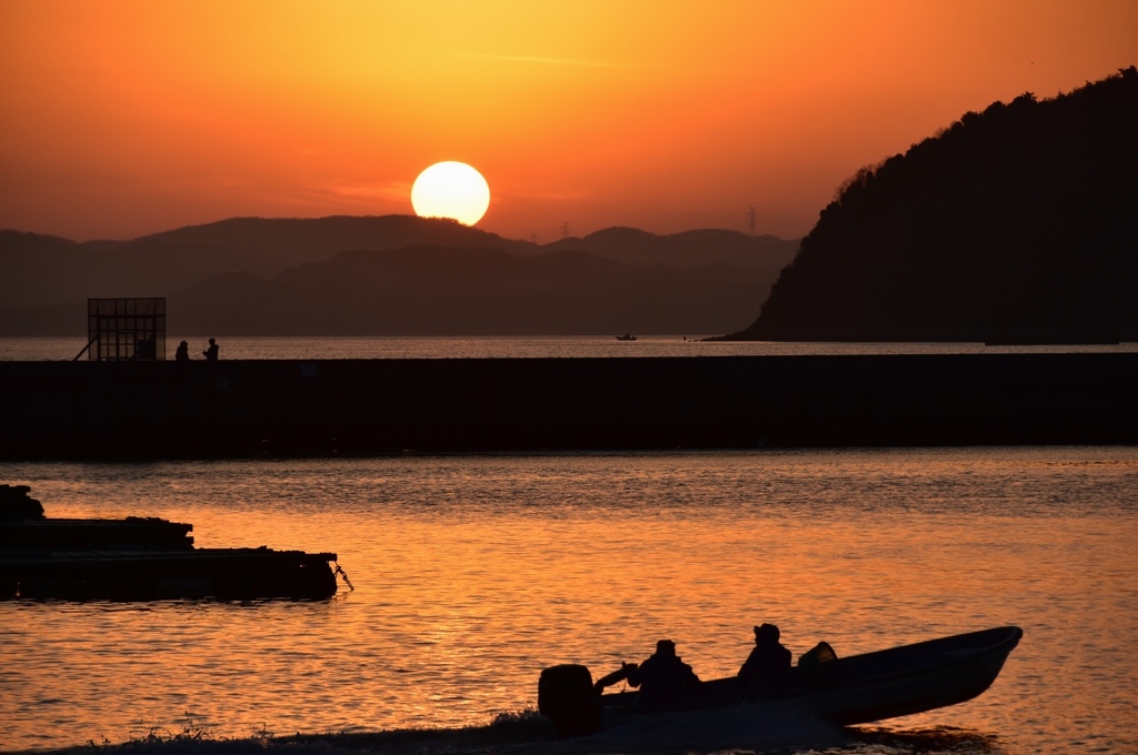 夕闇が迫る。急げ！