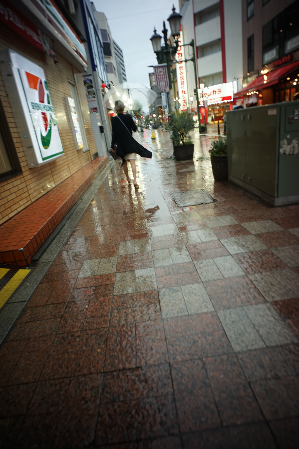雨の街角ー４