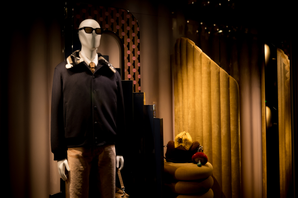 シャレオザギン