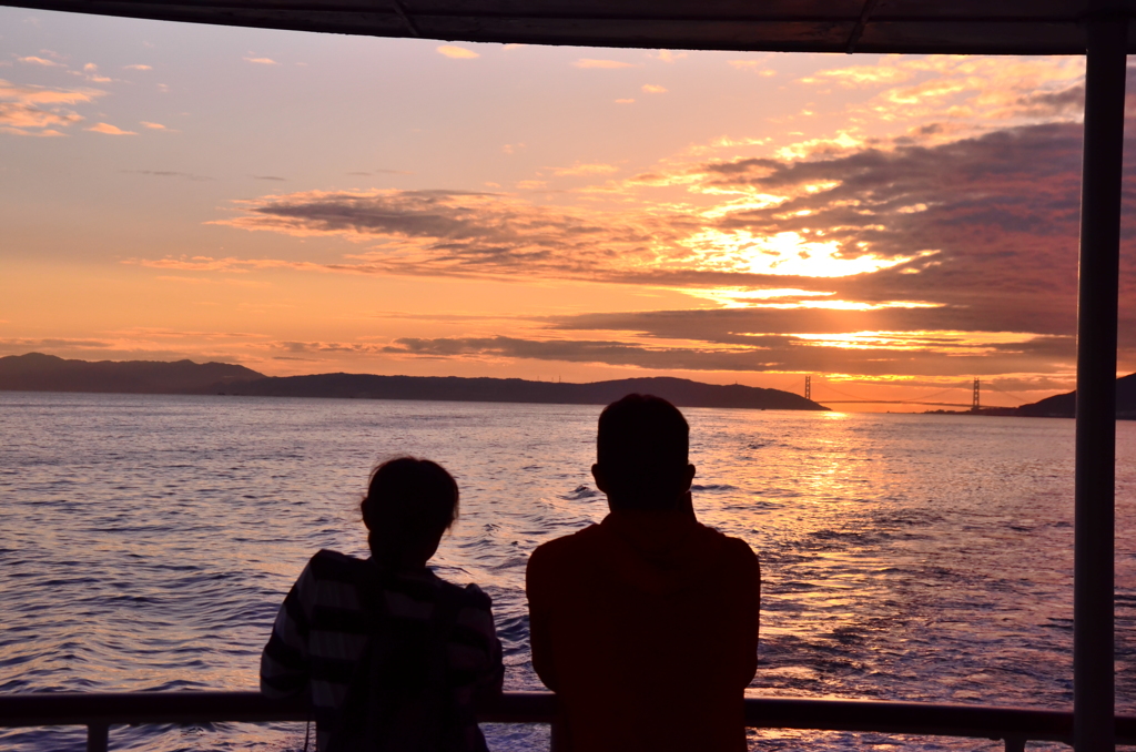 海 夕日 そして二人