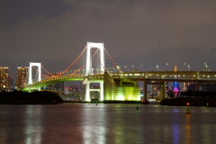 夜景　レインボーブリッジと東京タワー