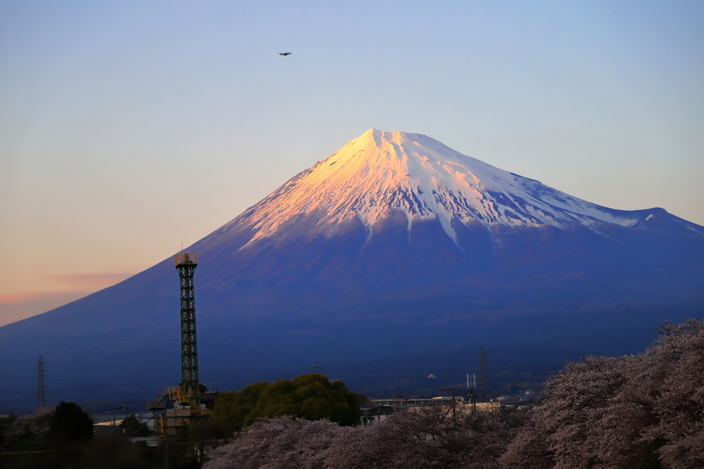 富士山とドローン